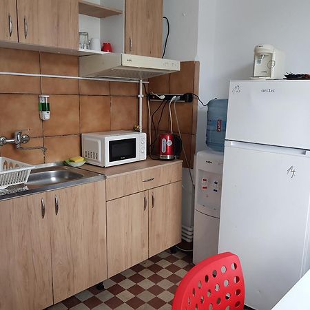12 Residence Cotroceni Boekarest Kamer foto
