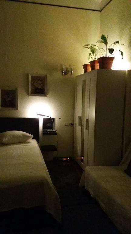 12 Residence Cotroceni Boekarest Buitenkant foto