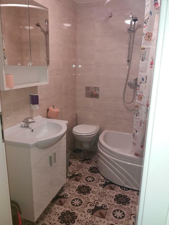 12 Residence Cotroceni Boekarest Buitenkant foto