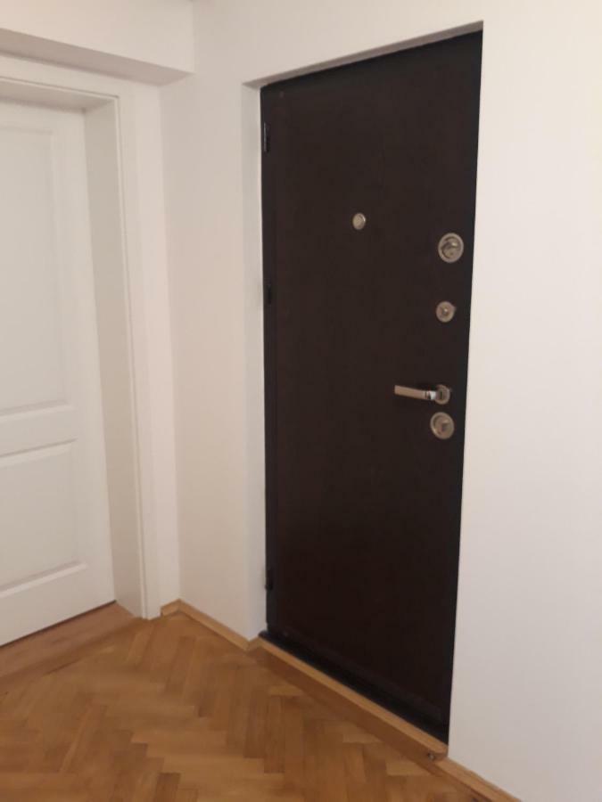 12 Residence Cotroceni Boekarest Buitenkant foto